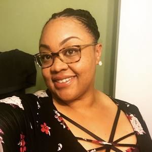 Meet your Posher, Clarissa